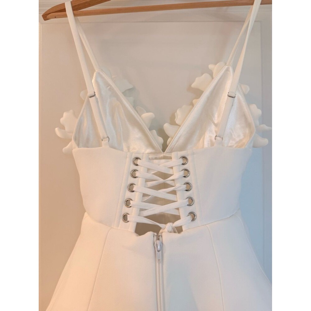 New BRONX BANCO Emma White Floral Appliqué Strap Mini Wedding Dress - Picture 9 of 15